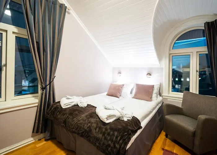 Enter Tromso - Exclusive 4 Bedroom Villa