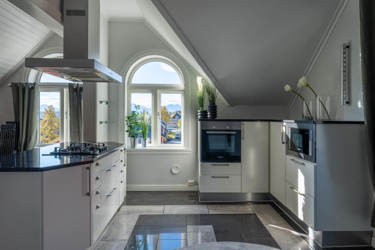 Enter - Exclusive 4 Bedroom Appartement
