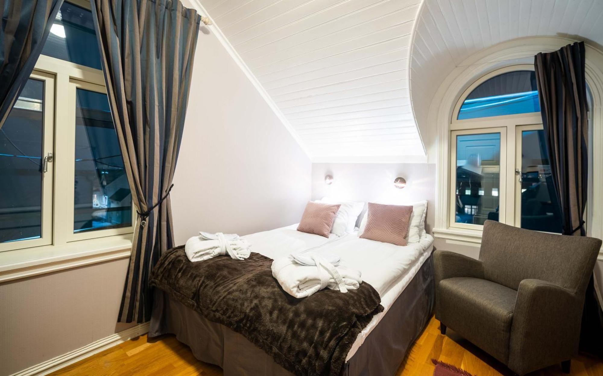 Enter - Exclusive 4 Bedroom Appartement